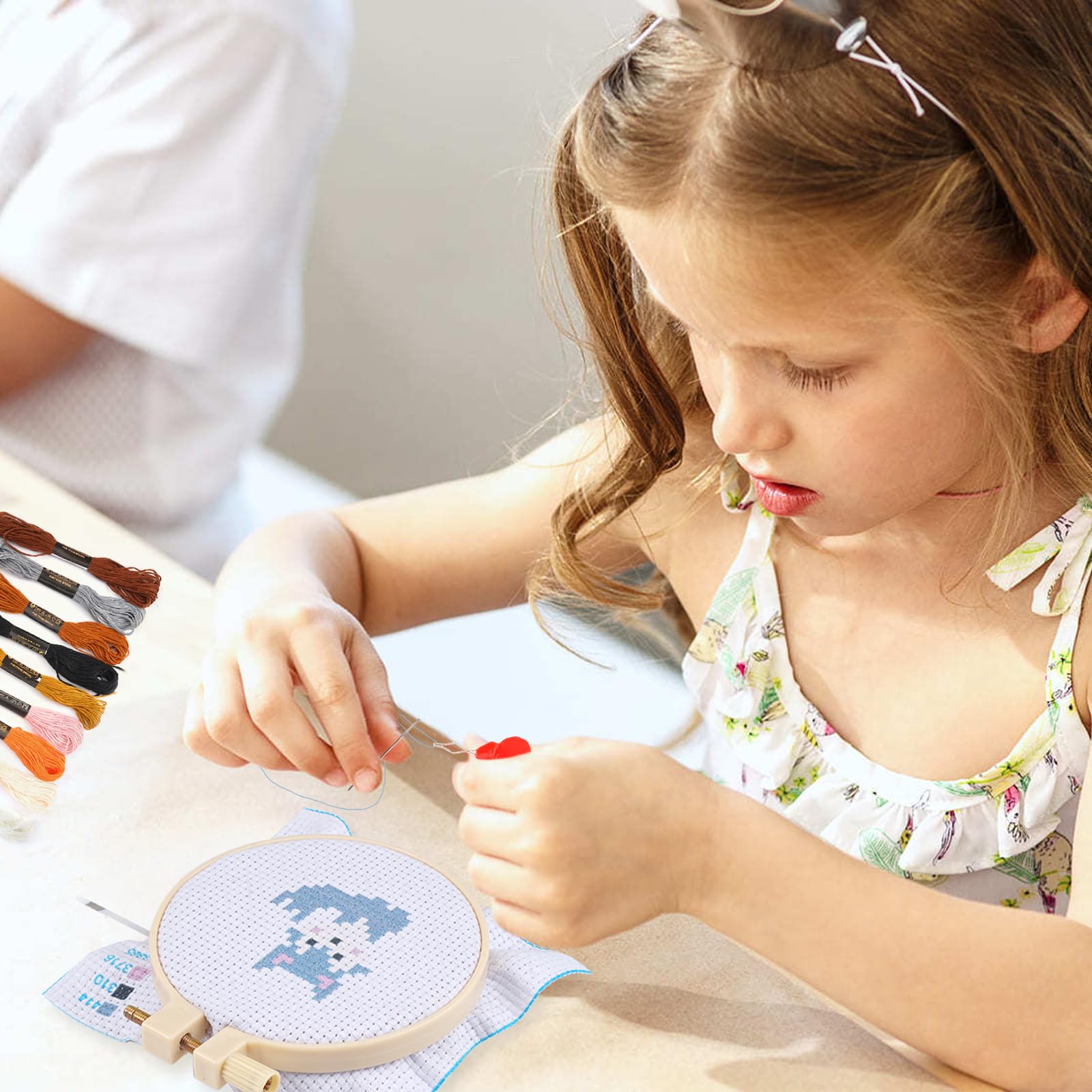 Kit Punto Croce Per Bambini - 6 Schemi Animali, Filo Da Ricamo, Cerchi E Aghi, Ideale Per Portachiavi - Foto 5