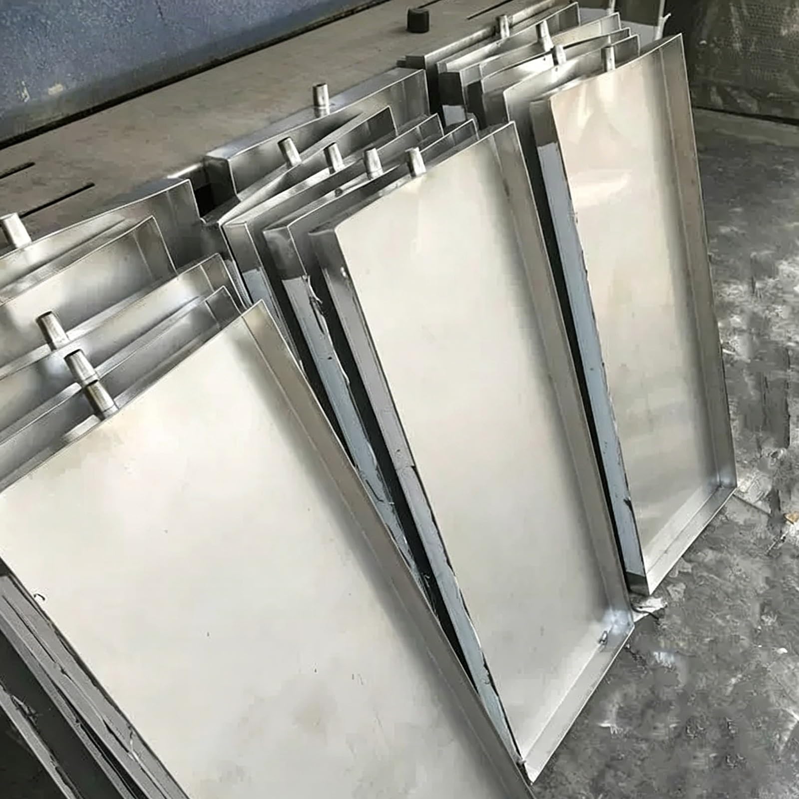 Raccogli Condensa Condizionatore con Tubo di Scarico Vaschetta Condensa Unità Esterna in Acciaio Inox 304 Protezione Antis-Perdite per Sistemi di Climatizzazione(80x100x3cm (32x39x1.2in))