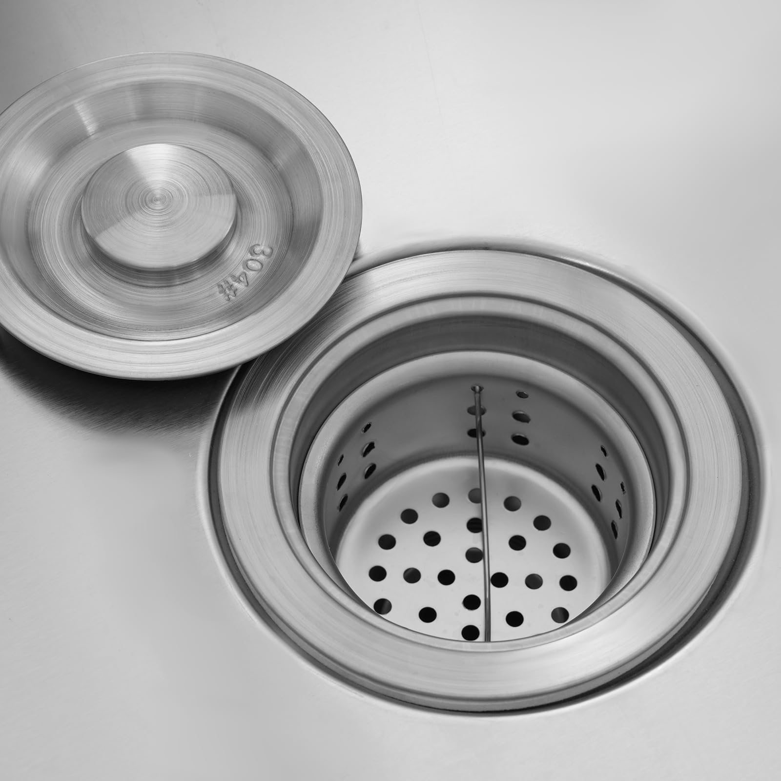Évier autoportant en acier inoxydable 1 bac évier extérieur avec robinets d'eau froide et chaude et autres accessoires Évier de restaurant commercial pour extérieur intérieur cuisine restaurant 93 x