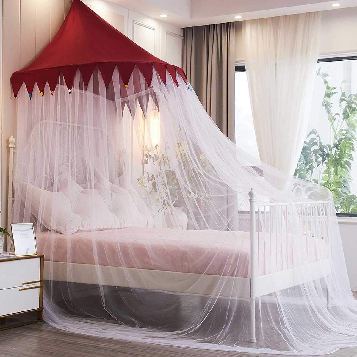 baldacchino rosso per le ragazze