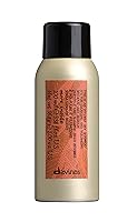 Vista 12 de Davines Este es un champú seco invisible, fórmula limpiadora y voluminizadora sin residuos, absorbe el aceite con un acabado suave y natural, aroma