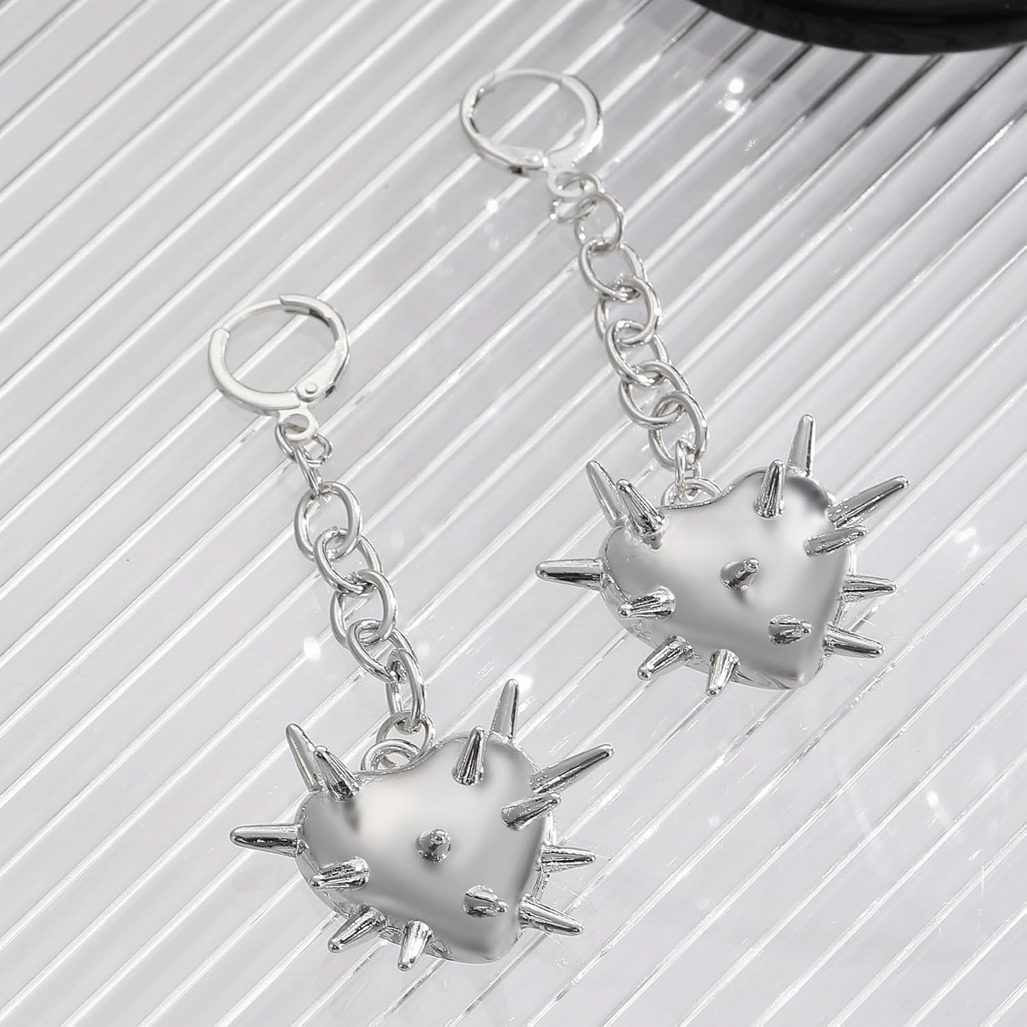 Goth Spiked Earrings Silver Heart Grunge Emo Punk Earrings Gothic Gyaru Spike Dangle Drop Earrings for Women Men - Image 4