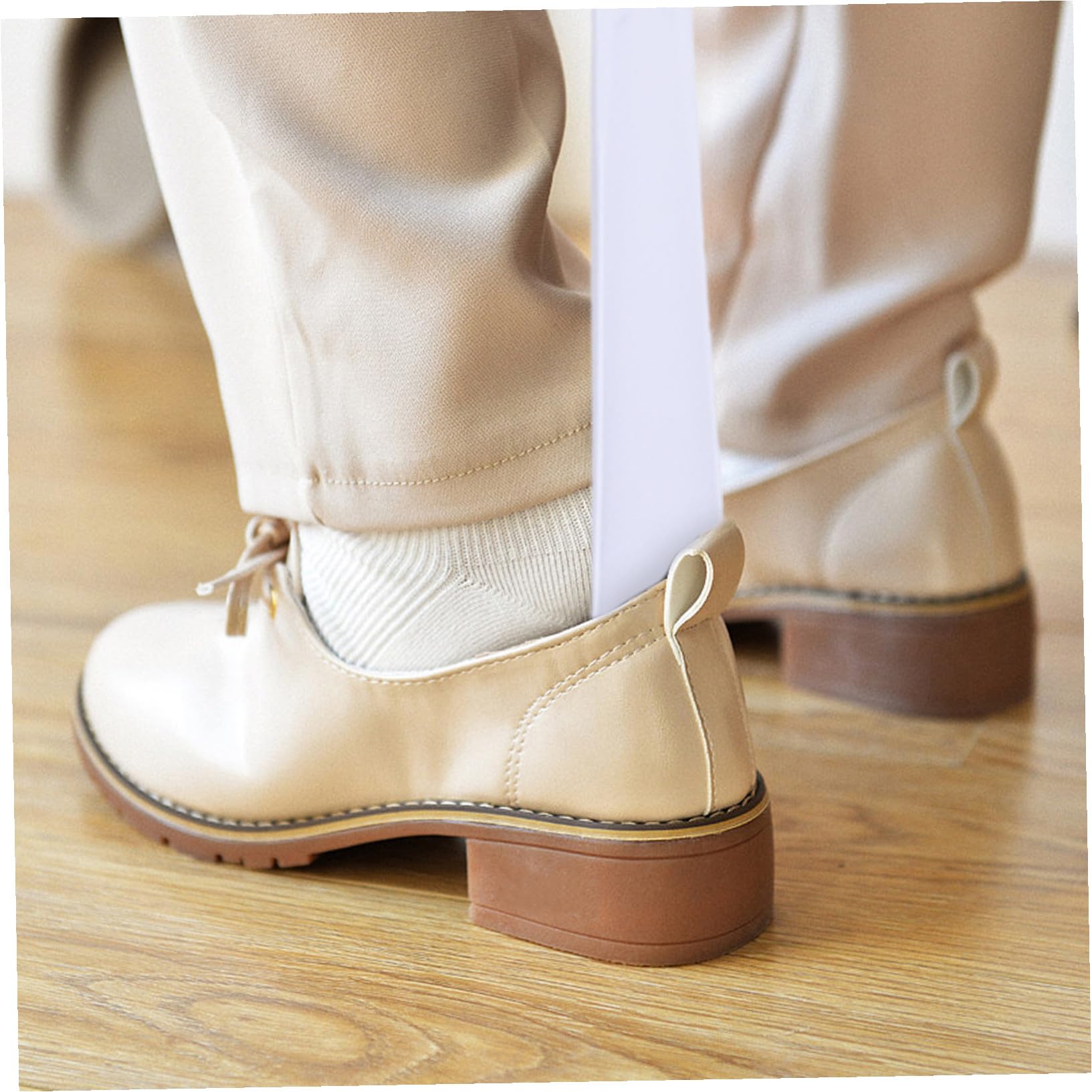 Dispositif D'assistance Manche Long Ajustable pour Chaussettes en ABS, Chausse-pied Ergonomique Aide Pratique pour Enfiler Chaussettes pour Personnes Âgées et Handicapées