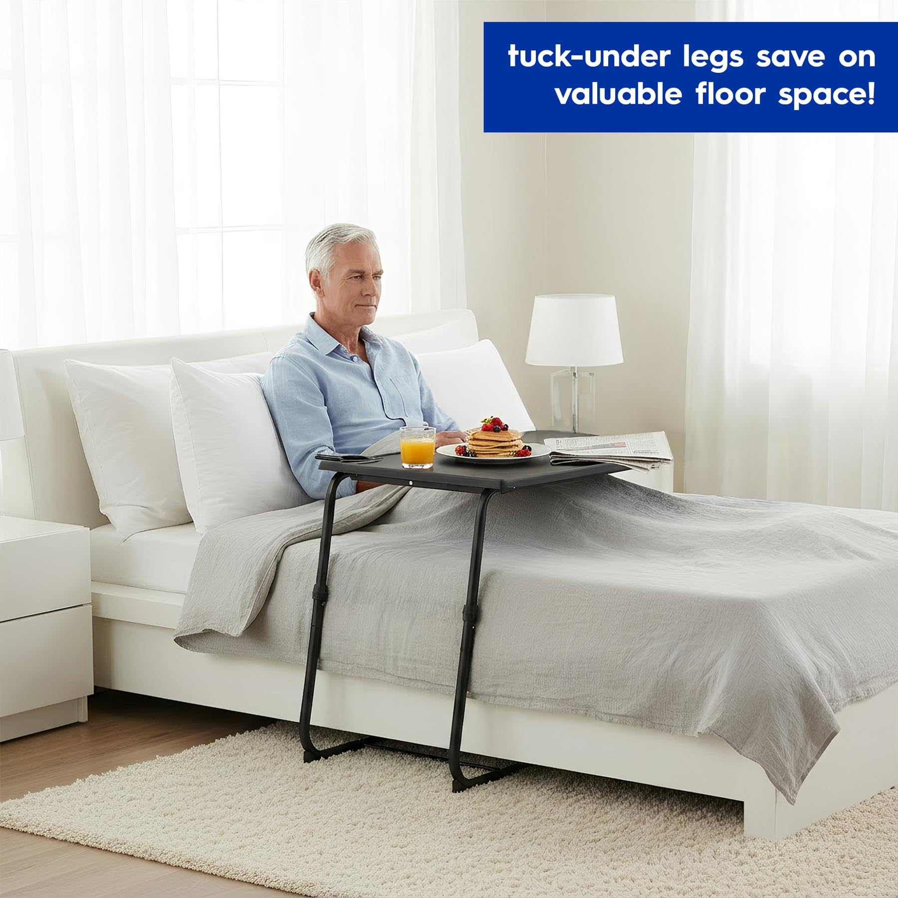 Table pour Ordinateur Portable Pliante et Réglable en Hauteur - Noir - 1x Petit Pliable Bureau à Domicile avec Plan de Travail en Plastique, Cadre Métallique et Porte-Gobelet - par Harbour Housewares
