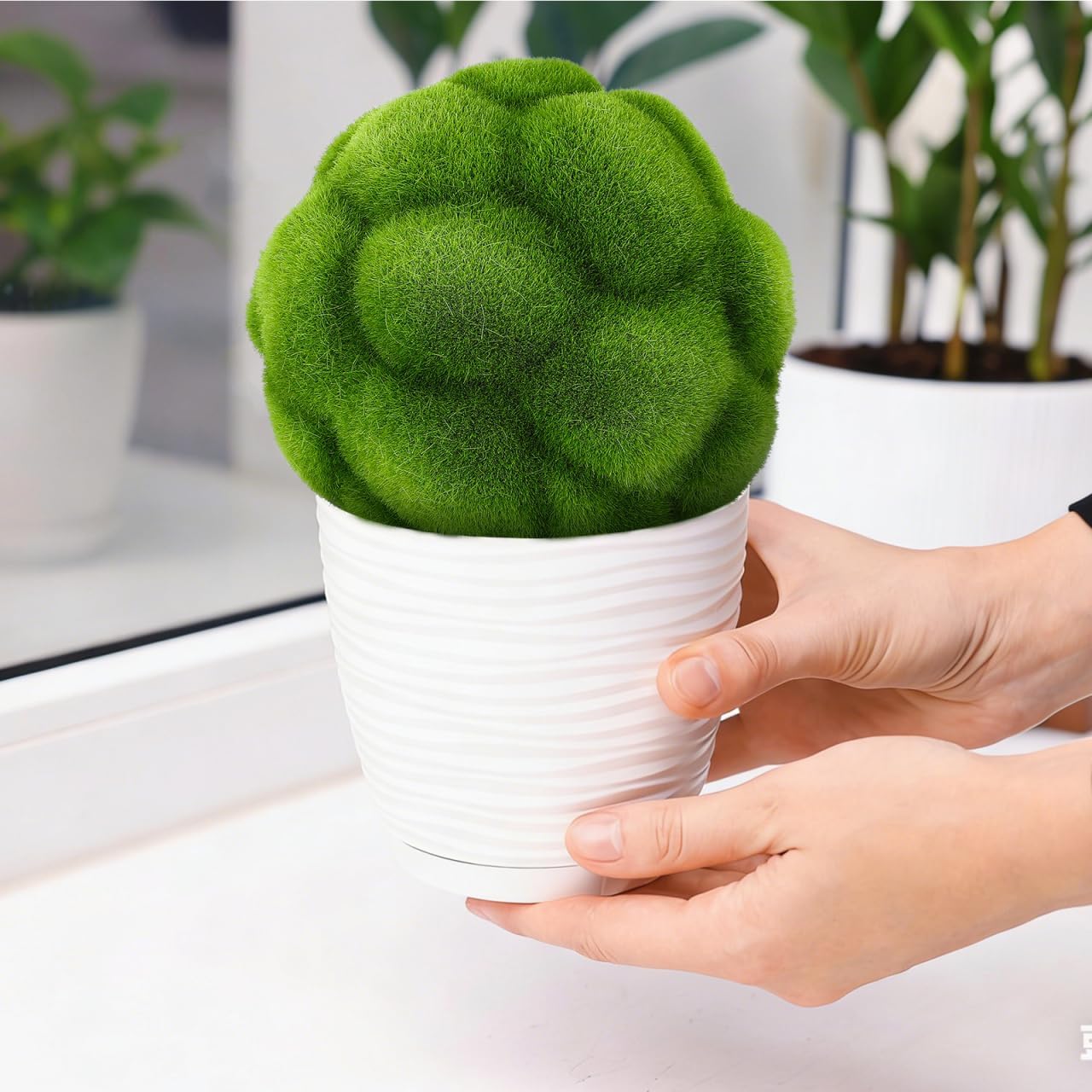 BESTOYARD Simulated Mossy Ball 4.72 Inch Artificial Plant Decorative Topiary Ornament for Home Wedding Party Garden D Cor