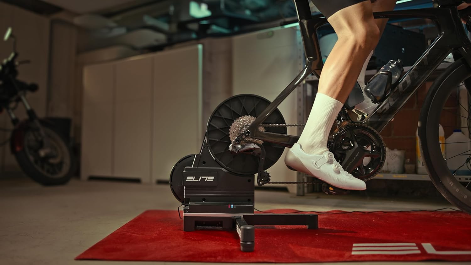 Elite Avanti Smart Trainer – Standard or Zwift Bundle – Direct Drive Bike Trainer, Professional Indoor Cycling, ±1% Power Accuracy, WiFi + Bluetooth, 2100W, 18% Climb