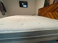 Review Image by Luke Wagganer