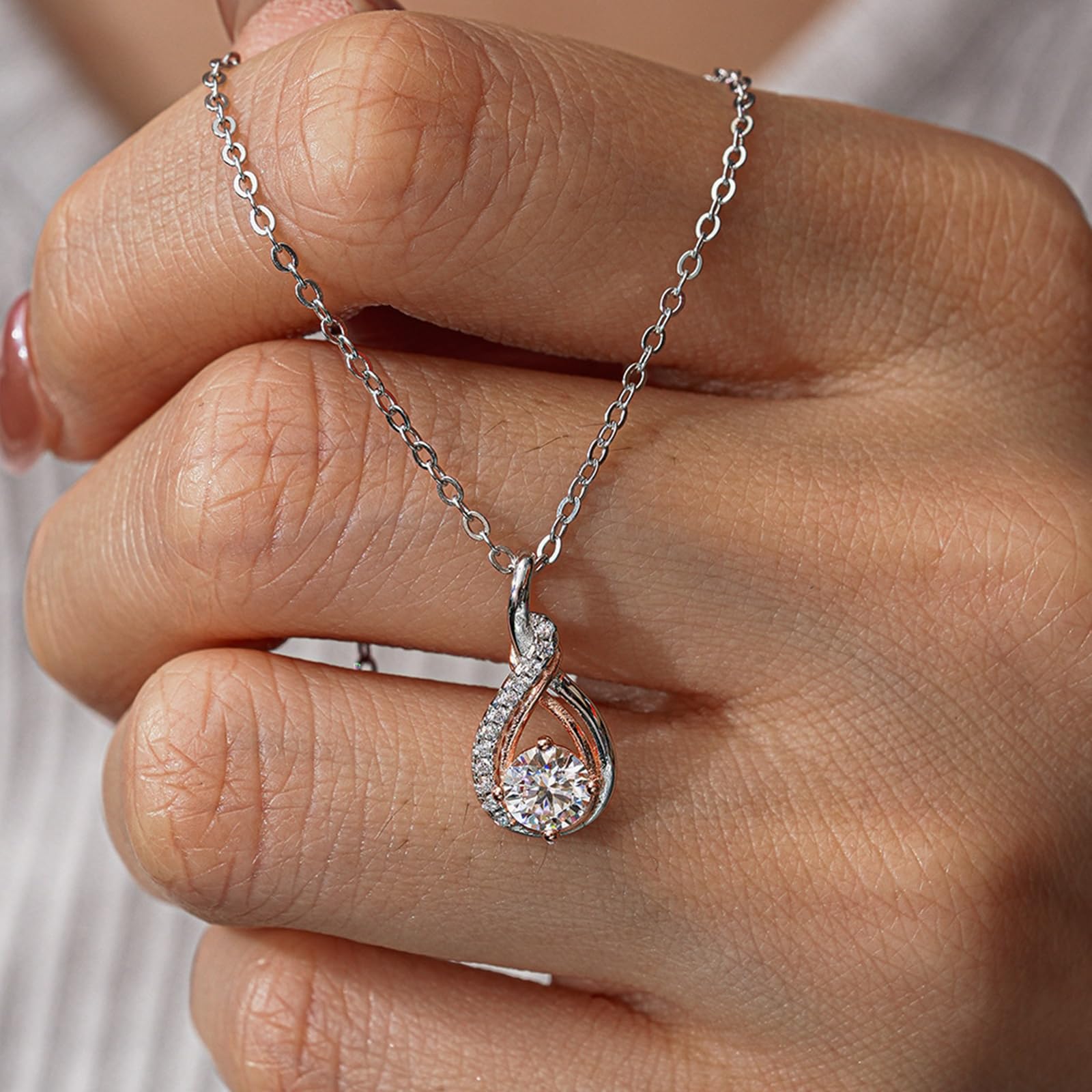 Łańcuszek damski ze srebra próby 9/14/18 karatowego złota, 0,5 ct okrągły wisiorek moissanit krople naszyjnik prawdziwe złoto