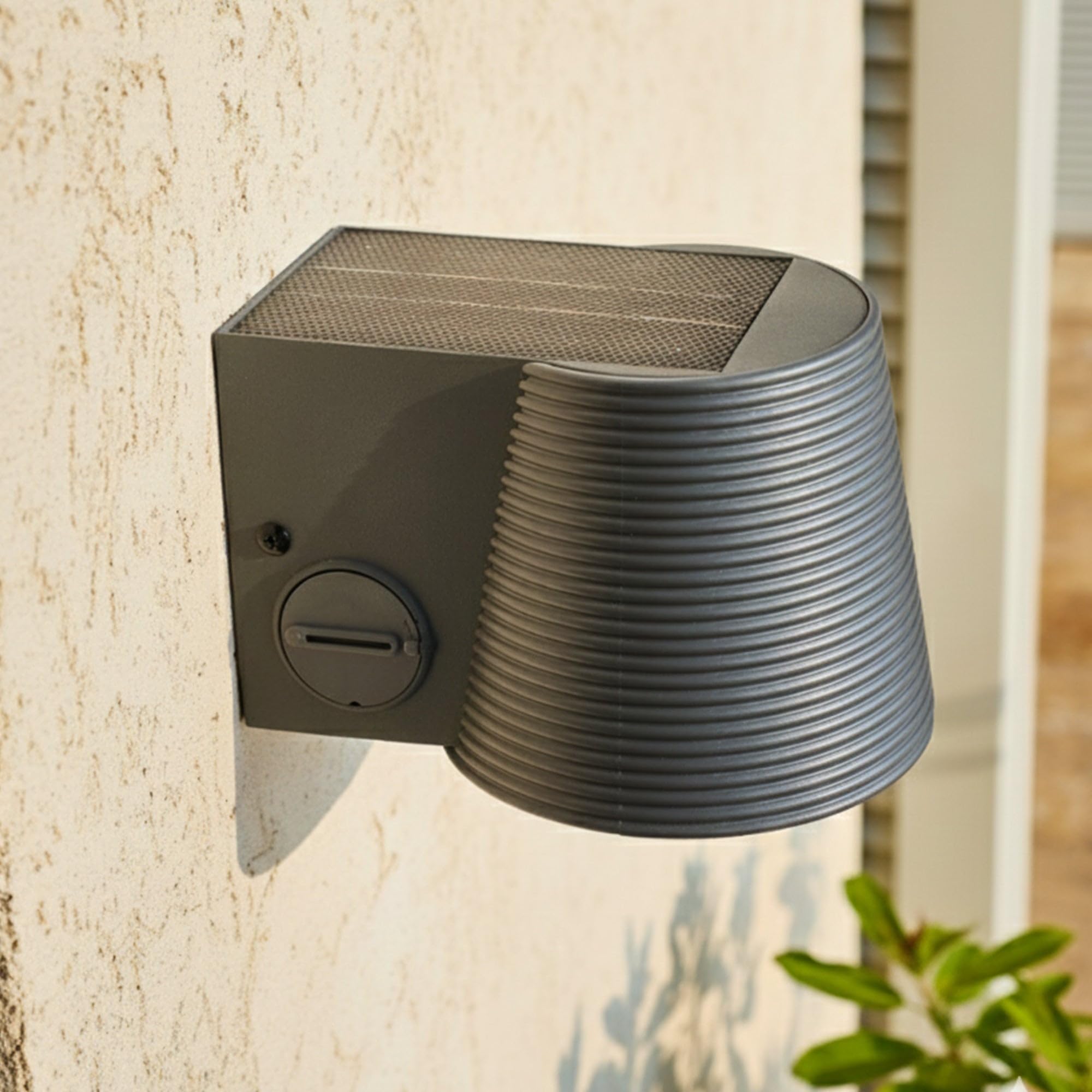 Lumisky Solarna lampa ścienna z czujnikiem ruchu LED SOLINE WALL ciepła biel/zimna H10,5 cm