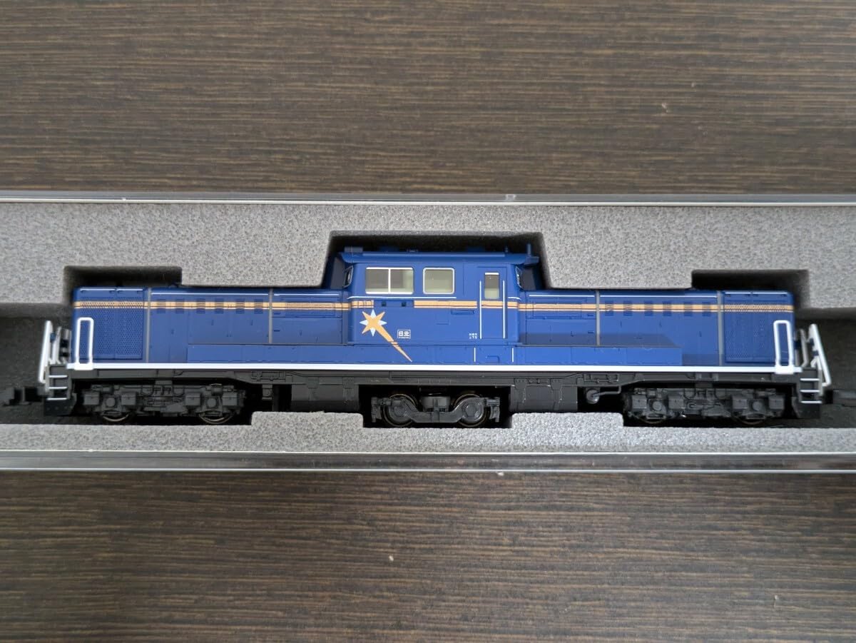 Amazon.co.jp: KATO 7008-2 DD51 1000 後期 耐寒形 北斗星 : おもちゃ