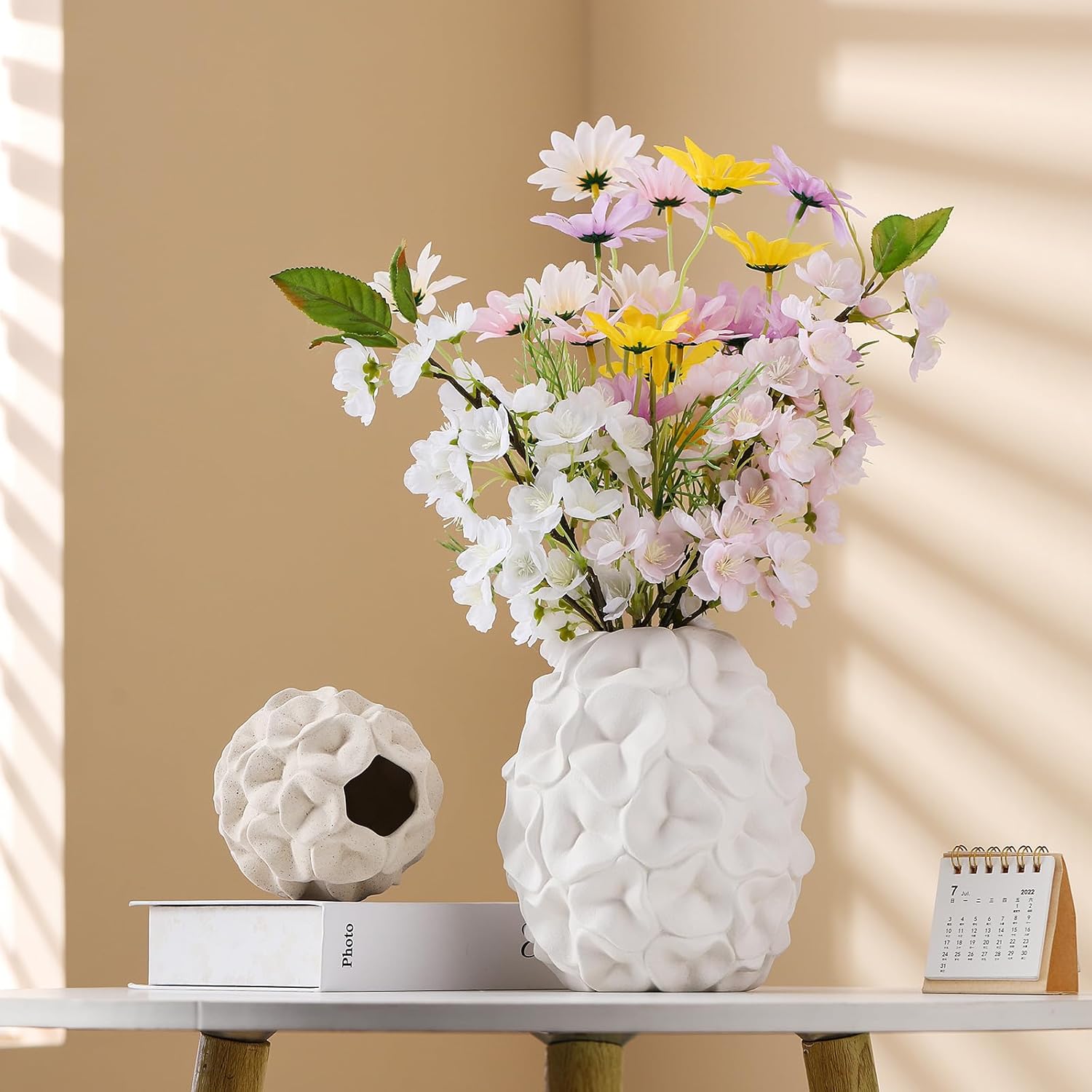 White Ceramic Vase for Home Decor Set of 2,Nordic Modern Boho ins Style Decorative Vases Decor for Living Room Shelf Sookshelf Office House Farmhouse Table Centerpiece Wedding Dining