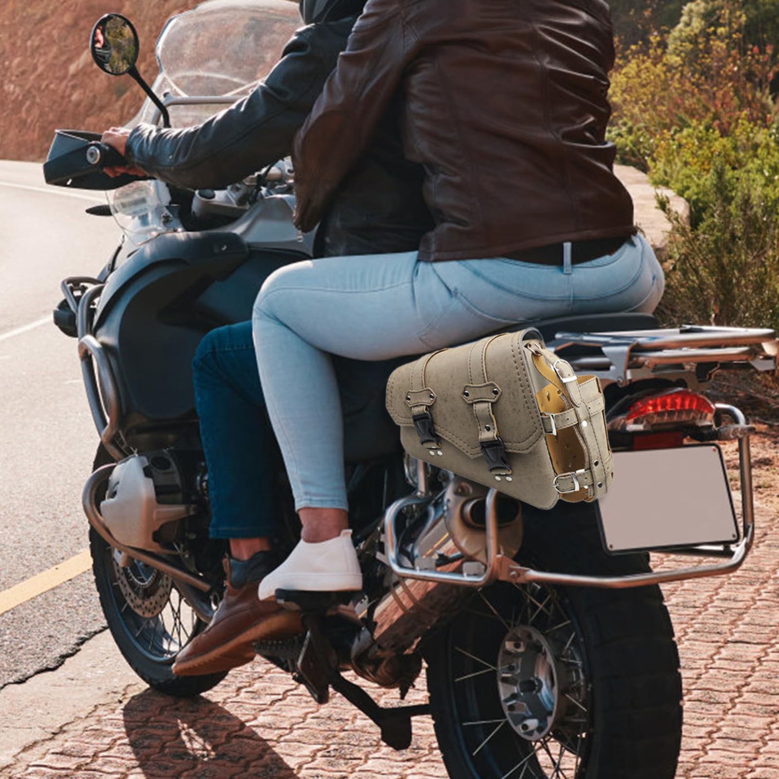 Torba podsiodłowa motocykla, boczne sakwy motocyklowe - Boczna torba na
