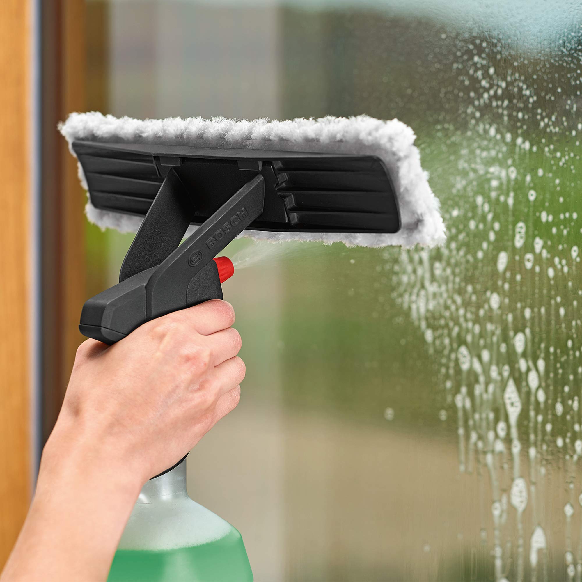 Bosch Home and Garden F016800586 butelka z rozpylaczem (do odkurzacza do okien Bosch Glass VAC)