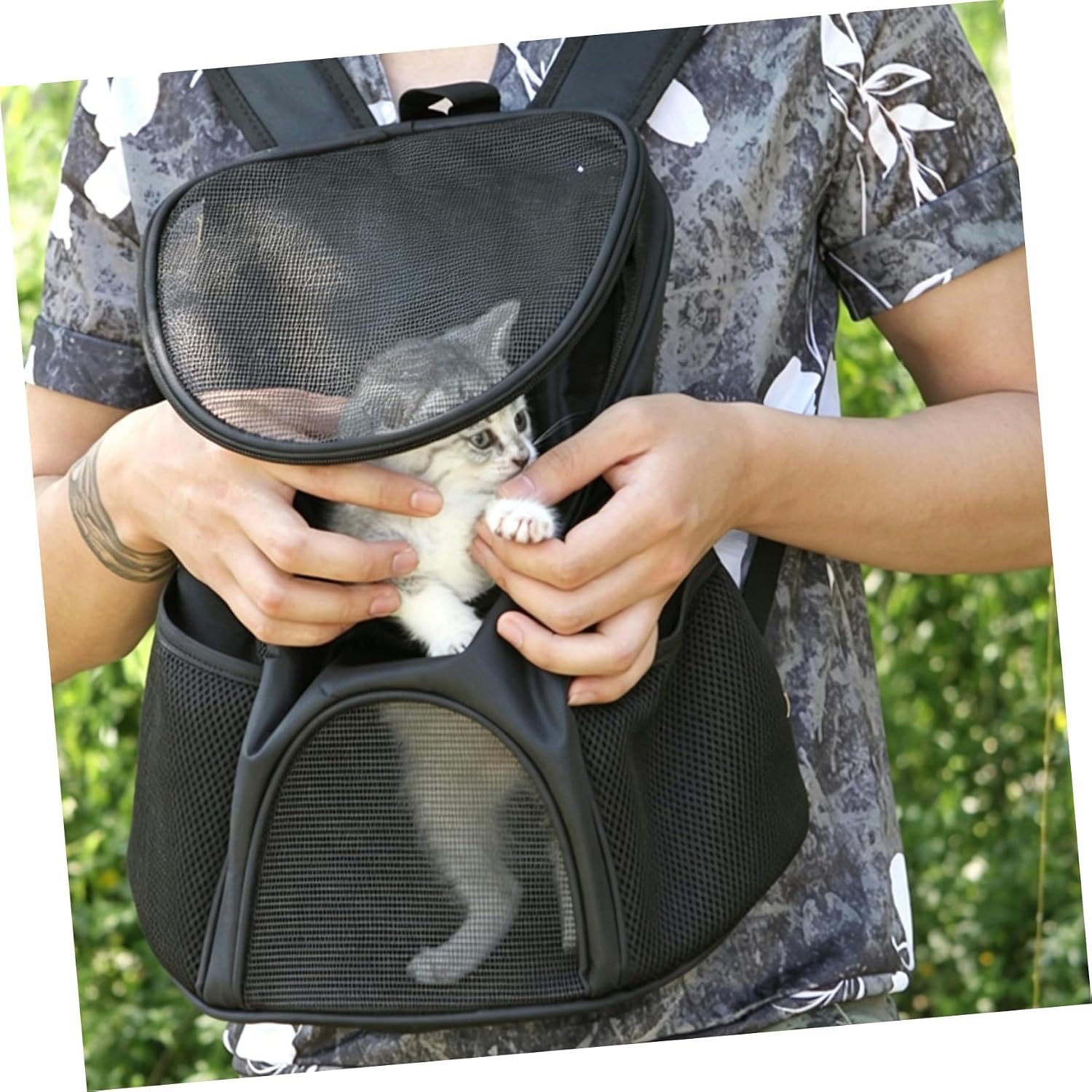 Outdoor Pet Dog Carrier Bag Easy to Wear Front Back Pack Breathable Material for Dog Walks and Travel