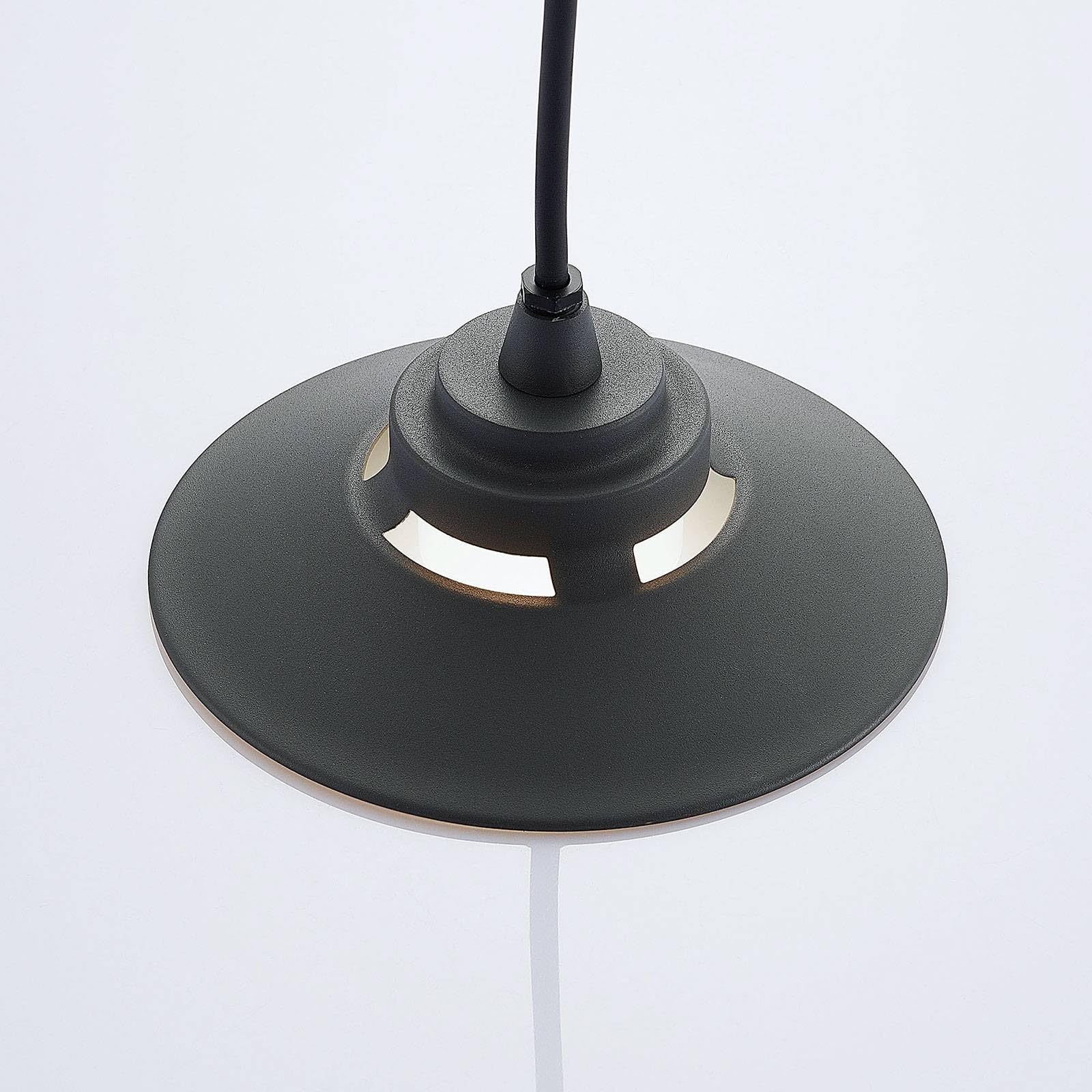 Lindby LED Lámpara para exterior Cassia (Moderno) en Negro hecho de Aluminio (1 llama, lámpara colgante