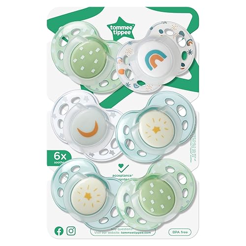 Miniatura 7 de Tommee Tippee Chupetes nocturnos que brillan en la oscuridad, diseño simétrico, silicona sin BPA, 6 unidades