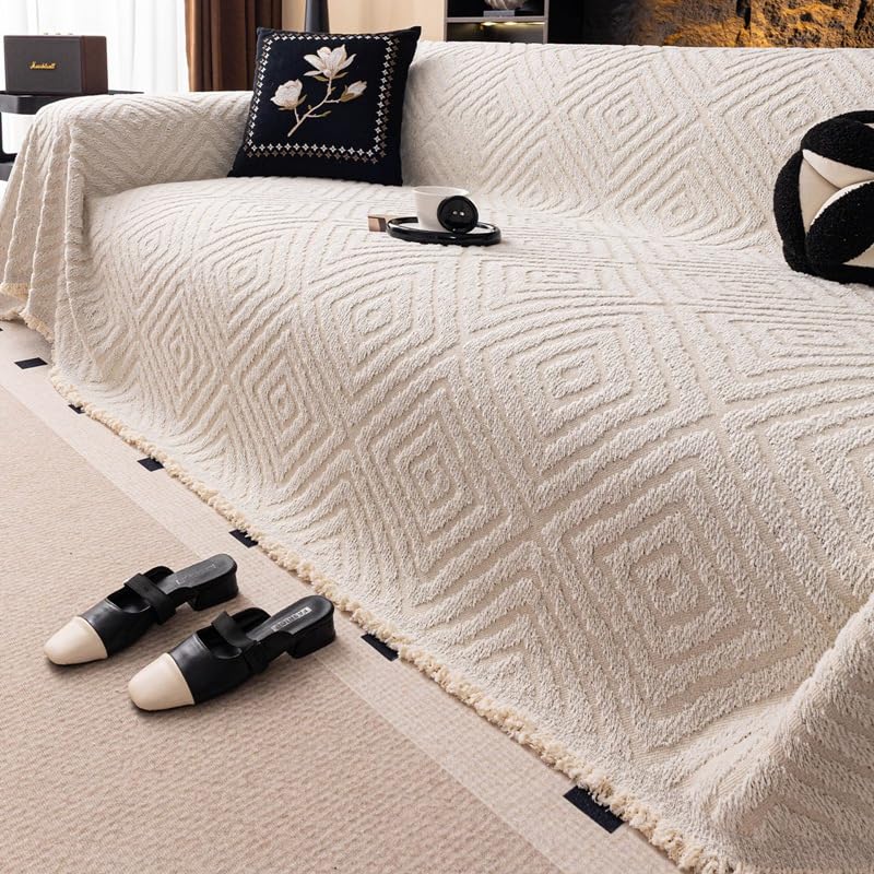 Couverture chaude en peluche courte pour sublimer votre sofa beige