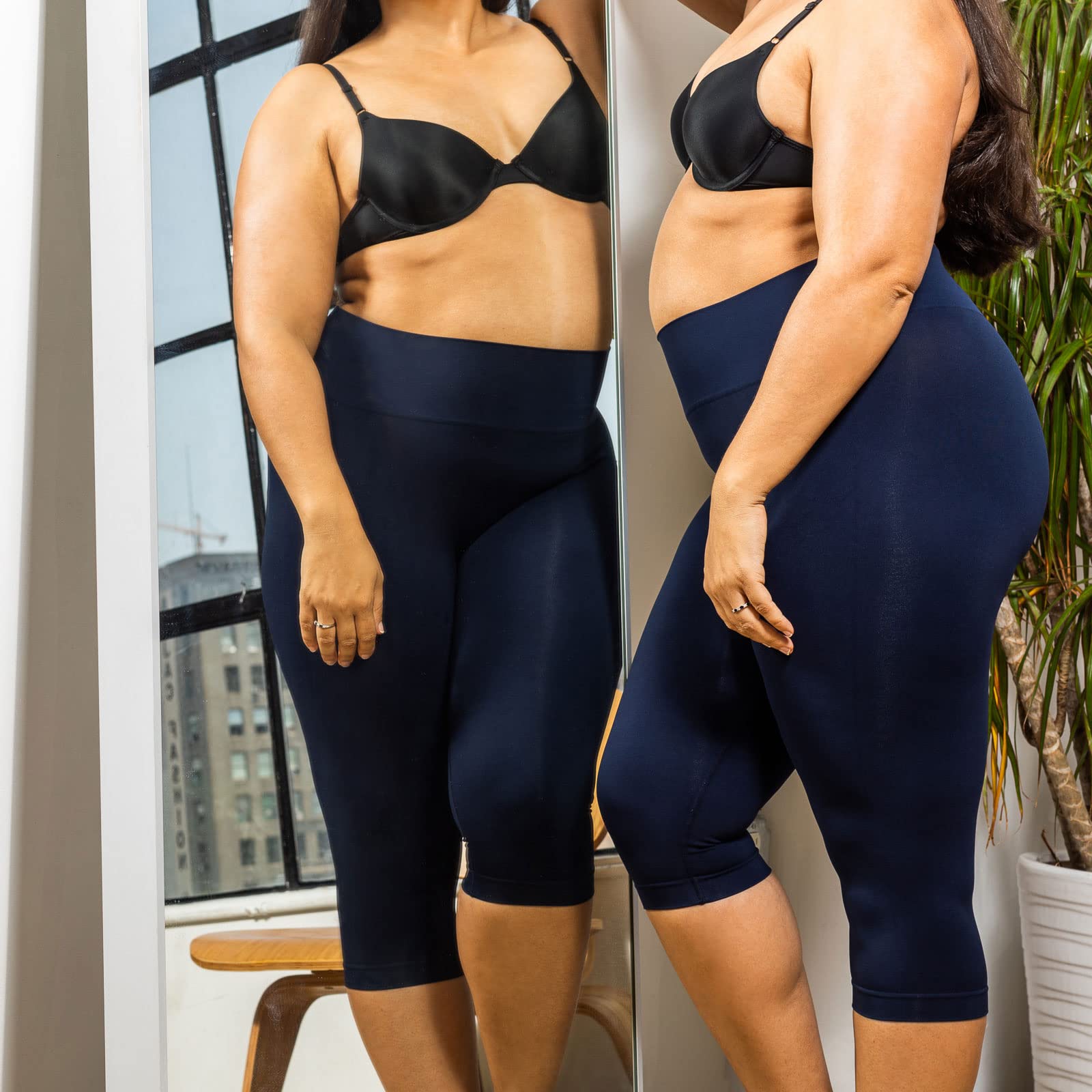 Farmacell 604Y (Blue, 5XL) Shapewear Capri Leggings for Women Anti-Cellulite 3/4 Leggings with FIR Effect, Made in Italy - Image 4