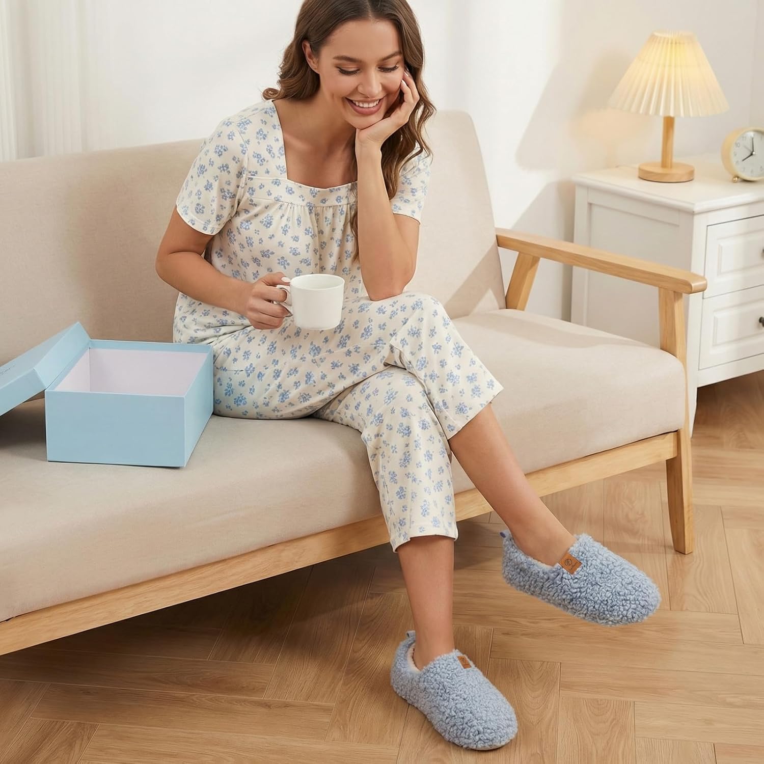 EverFoams Women’s Soft Curly Full Slippers Memory Foam Lightweight House Shoes Cozy Loafer with Polar Fleece Lining - Image 2