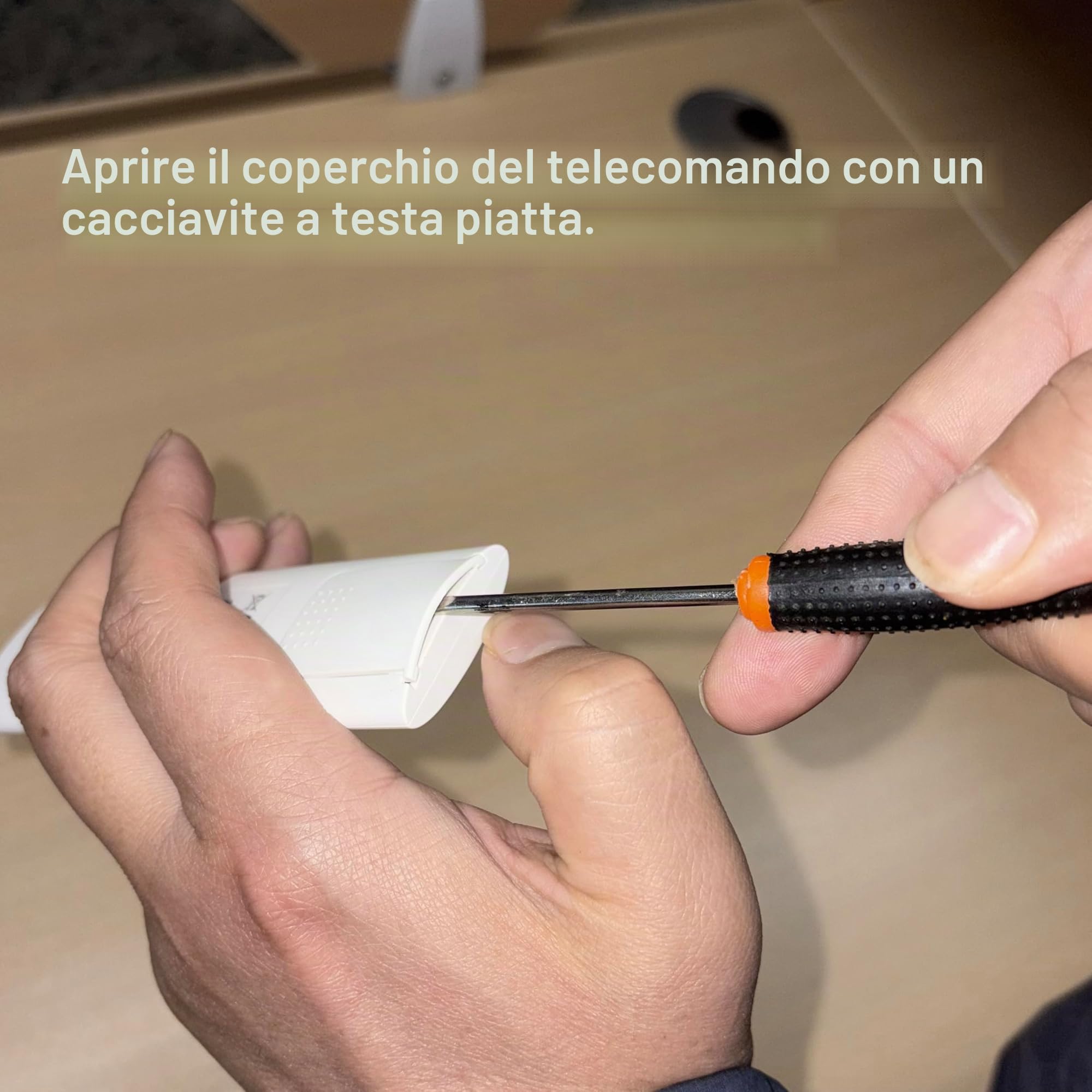 UCOMEN Prese Con Telecomando, 5 Prese Con 2 Telecomandi, 2300 W, Portata 30 M, Set Di Interruttori, Funzione Autoapprendimento Per Elettrodomestici, Bianco