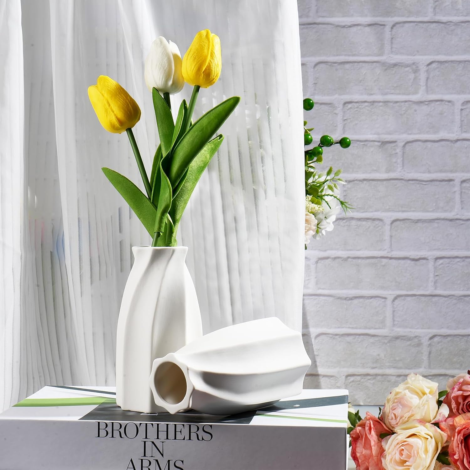 15pcs White Ceramic Bud Vases Bulk, 3.8 Inch Boho Small Vases in Bulk for Flowers, Mini Vases for Centerpieces for Dry Flowers, Pampas Garss for Home Wedding Party Table Decor