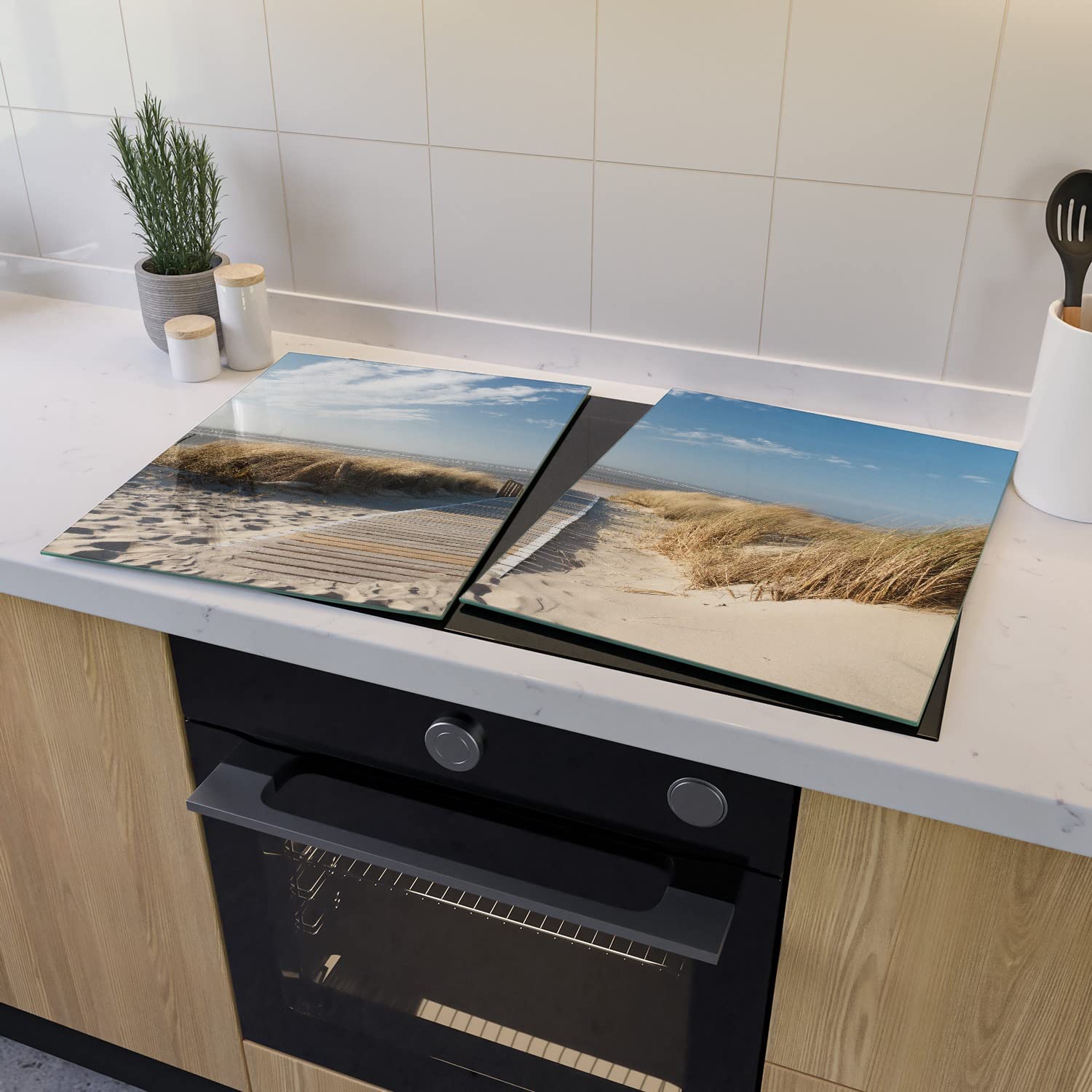 Wallario Herdabdeckplatte/Spritzschutz aus Glas, 2-teilig, 80x52cm, für Ceran- und Induktionsherde, Auf dem Holzweg zum Strand