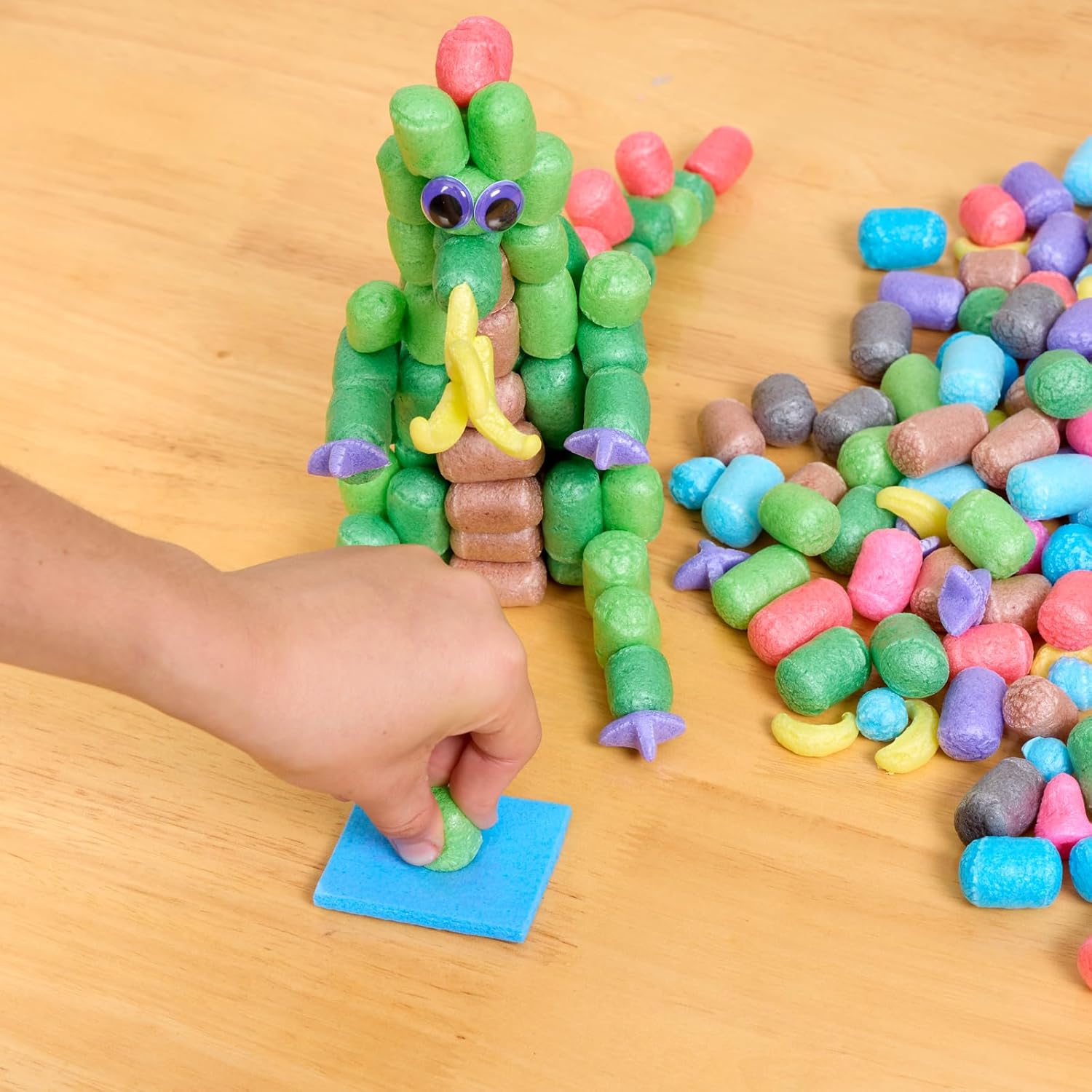 Colorations 3D Building Puffs & Shapes - 3008 Pieces