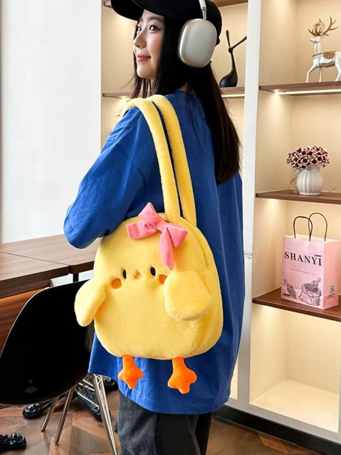 Adorable Duckling Plush Shoulder Bag - Large Capacity Animal Shape Handbag for Girls, Cute Lolita & Kawaii Fashion Purse - Image 6