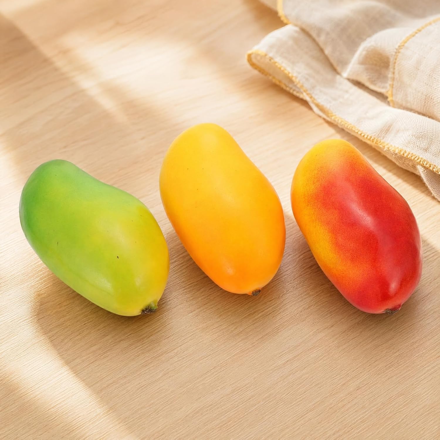 Garneck Artificial Mangoes: 3 Pcs Realistic Fake Fruit Foam Mango Models for Home Kitchen Table Decor Restaurant Display Photography Props