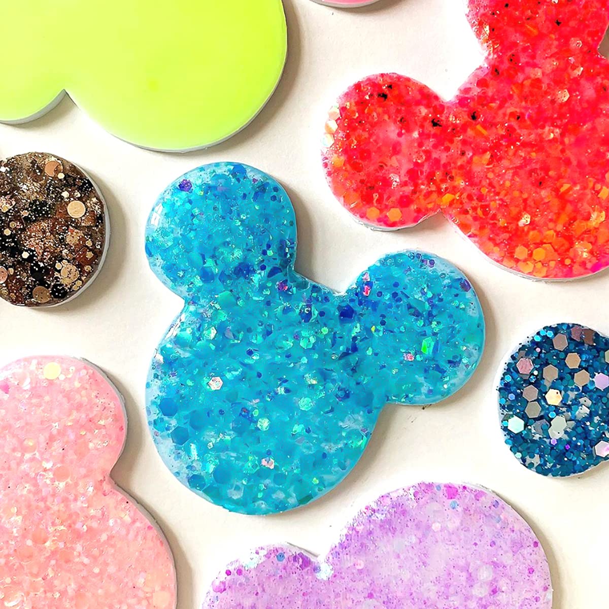 polyurethane and epoxy glitter