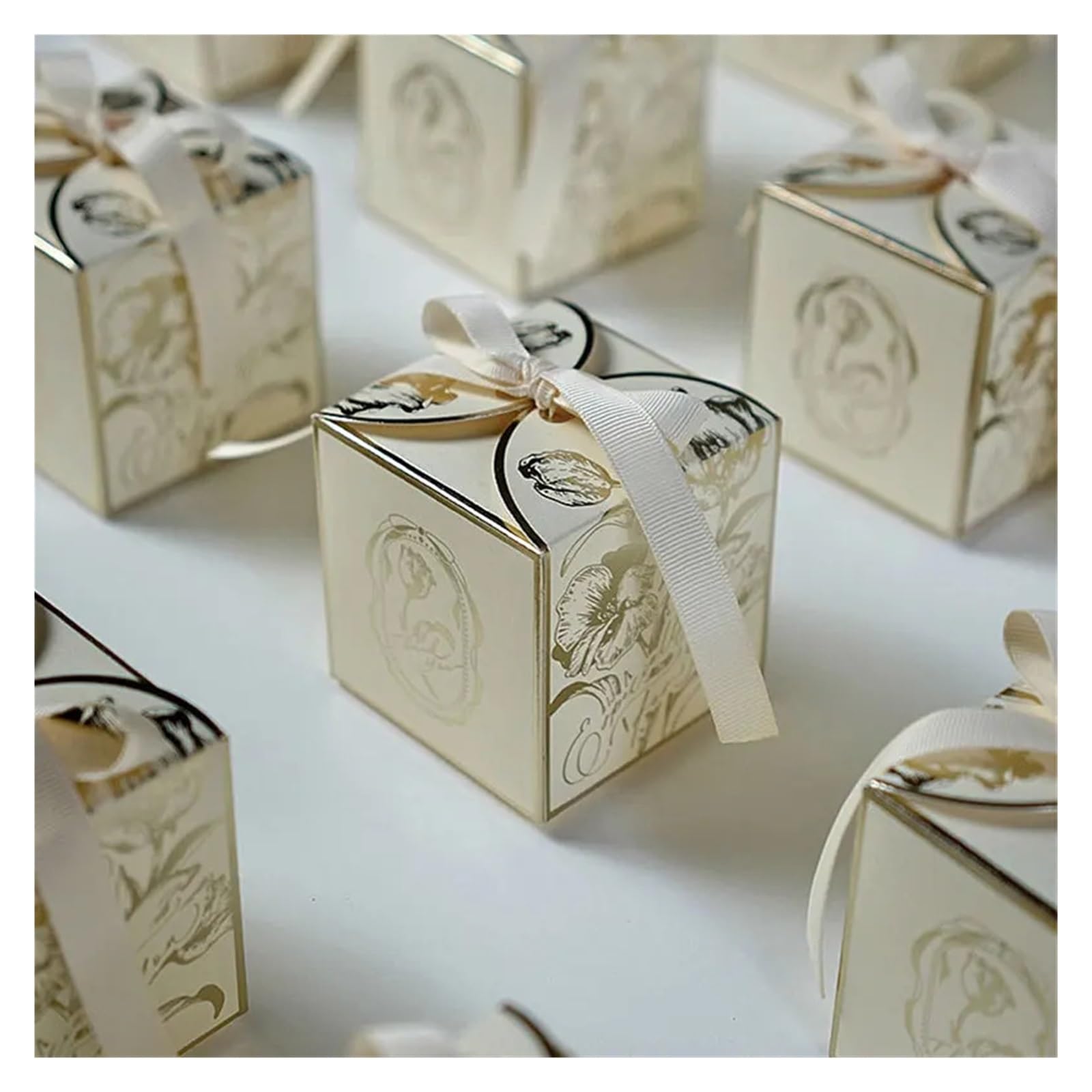 Geschenk Box Zuckerdose Leichte Luxus-Süßigkeiten-Hochzeits-Süßigkeiten-Box Hochzeitsbegleitende Papierbox(Beige,50pcs)