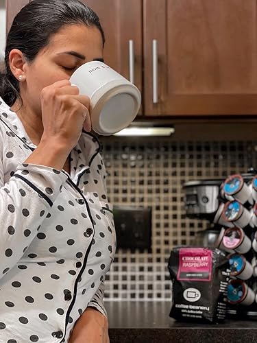 Vista 48 de Coffee Beanery Café con sabor a caramelo y vainilla con sabor a café descafeinado SWP, 1-1.75 onzas, muestra de café de tamaño Try Me, tostado