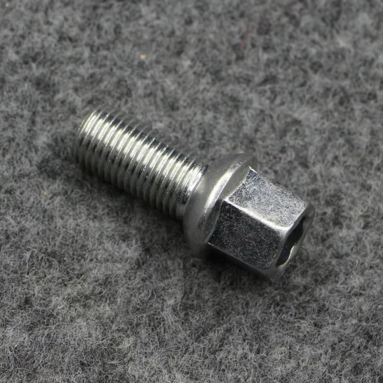 Wheel hub Parts Compatible with VW for Golf for 6 4 Pieces Wheel Hub Tyre Screw Bolt Long Steel Lug Bolts Tire Studs Car Accessories Car Tire Bolts Wheel Nut