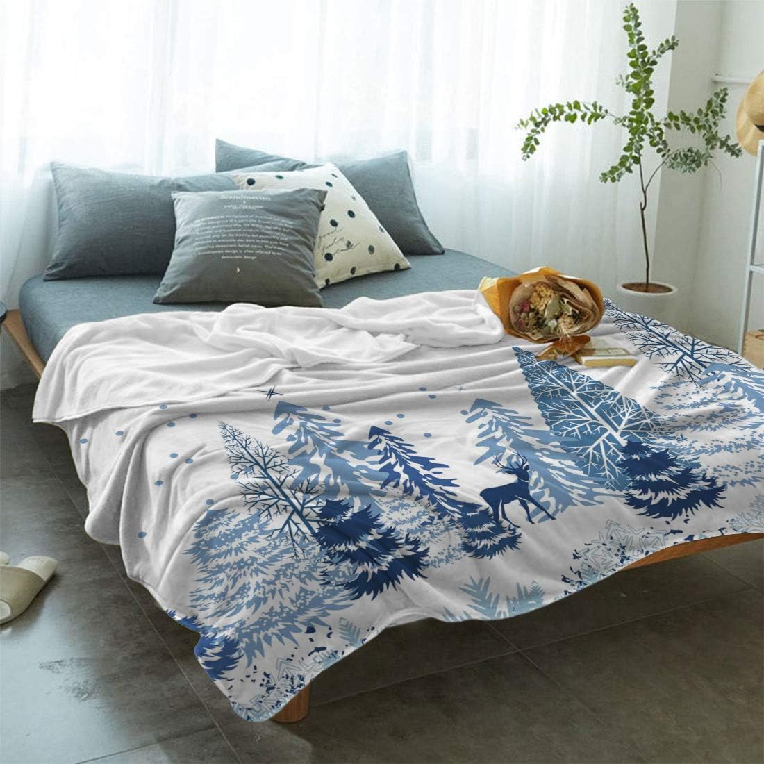 Fleece Throw Blanket Plush Fuzzy Lightweight Throws Christmas Blue Trees with Snowflake and White Snow Reversible Cozy Bedding Blanket for Couch,Sofa,Crib Stroller 49" x 59"