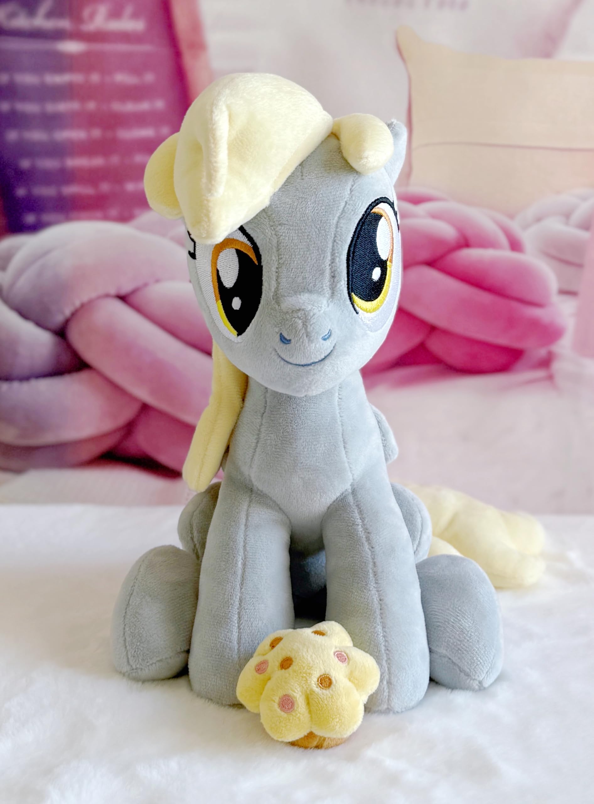 My Little Pony Sitting Derpy Hooves
