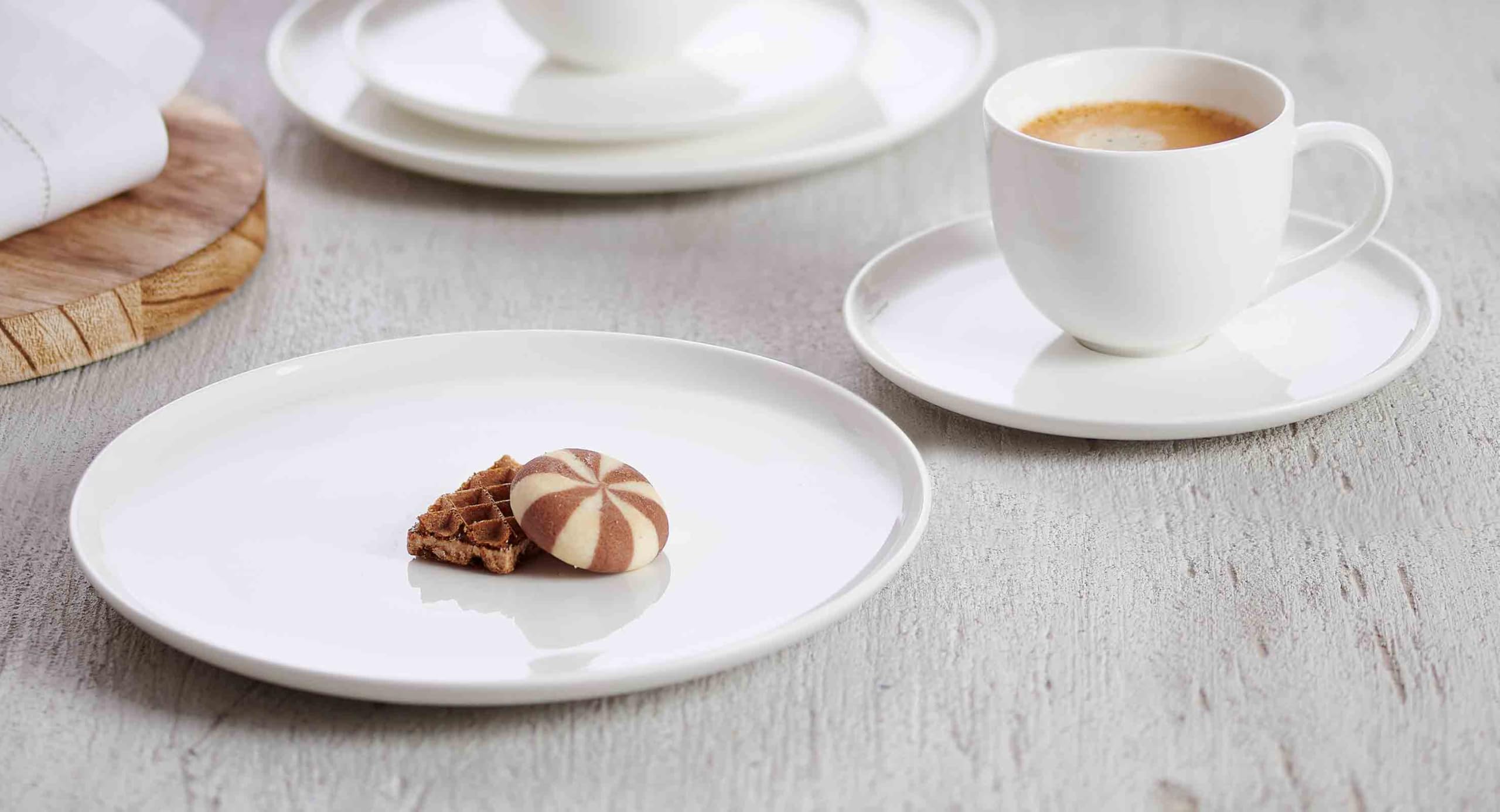 Ritzenhoff & Breker Skagen Dessertteller ø 21,5 cm 6er Set | Klassisches Tafelgeschirr | Abgerundete Formen | Porzellan | Spülmaschinen- & Mikrowellenfest | Weiß
