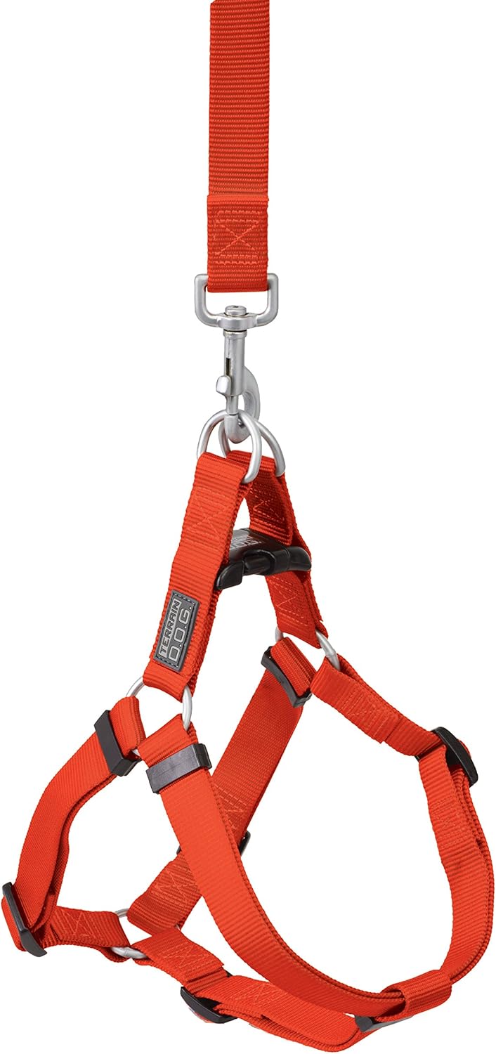 Terrain D.O.G. Nylon Dog Harness Red, Medium, 16-25 inch Girth Size