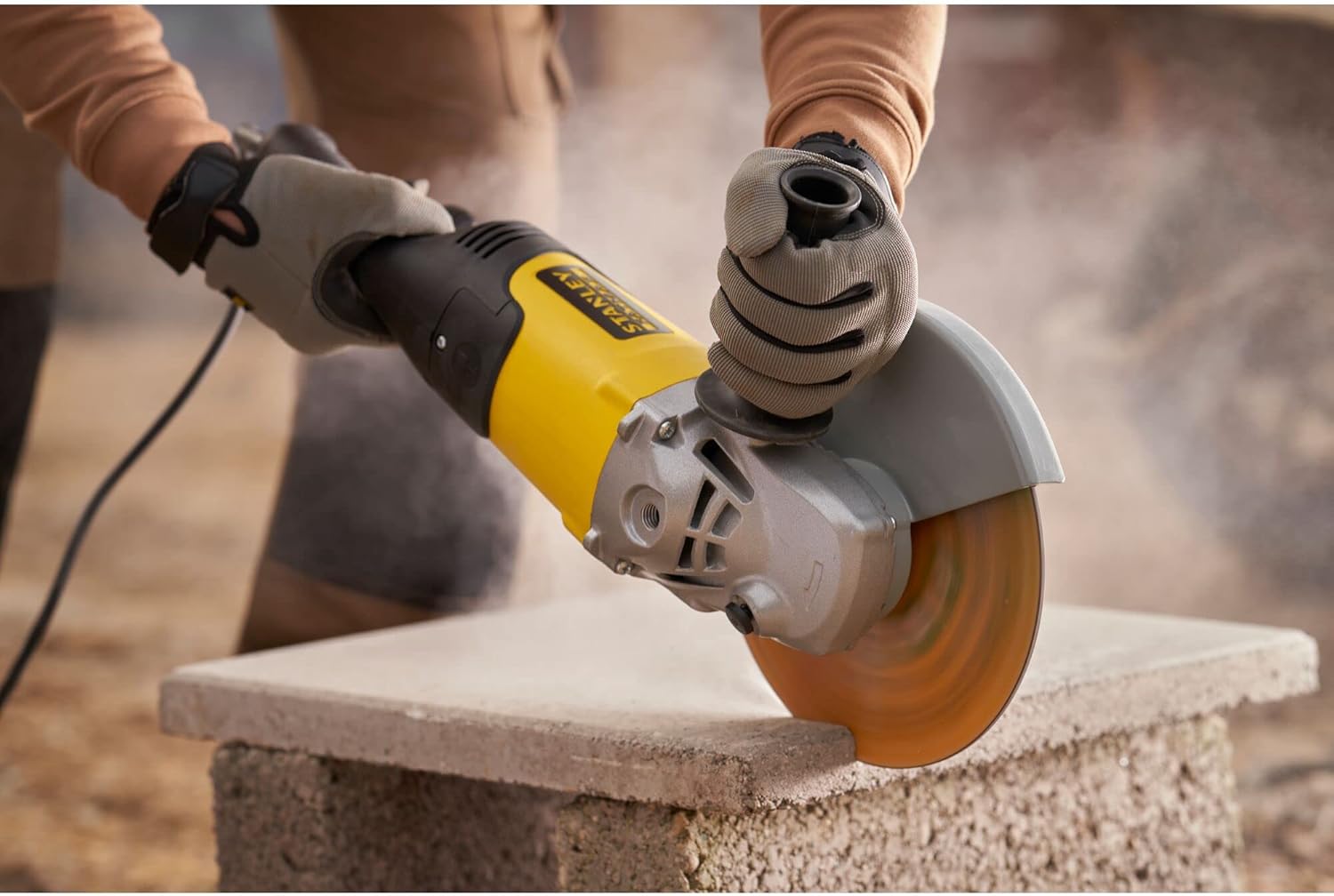 STANLEY Grinder 2,000W 230 mm, Speed 6,500 rpm, M14 Spindle Thread, Includes 3 Position Side Grip and Disc Change Wrench