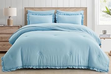 مجموعة Chezmoi Eleanora Bed in a Bag Queen المكونة من 7 قطع من الشامبراي باللون الأزرق المكشكش مع حافة مكشكشة ولحاف ناعم مغسول من الألياف الدقيقة مع ملاءات ومجموعة فراش خفيفة الوزن لجميع المواسم