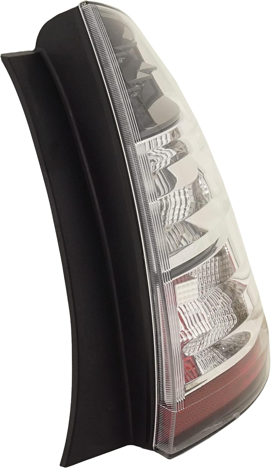 Garage-Pro Tail Light for TOYOTA PRIUS 04-05 RH Assembly