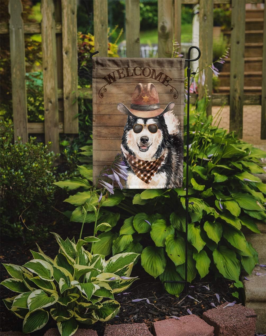 Caroline's Treasures CK6317GF Alaskan Malamute Country Dog Garden Flag Mailbox Flag Decorative Yard Flag Banner Outside Patio Artwork Yard Flower Beds, Garden Size, Multicolor