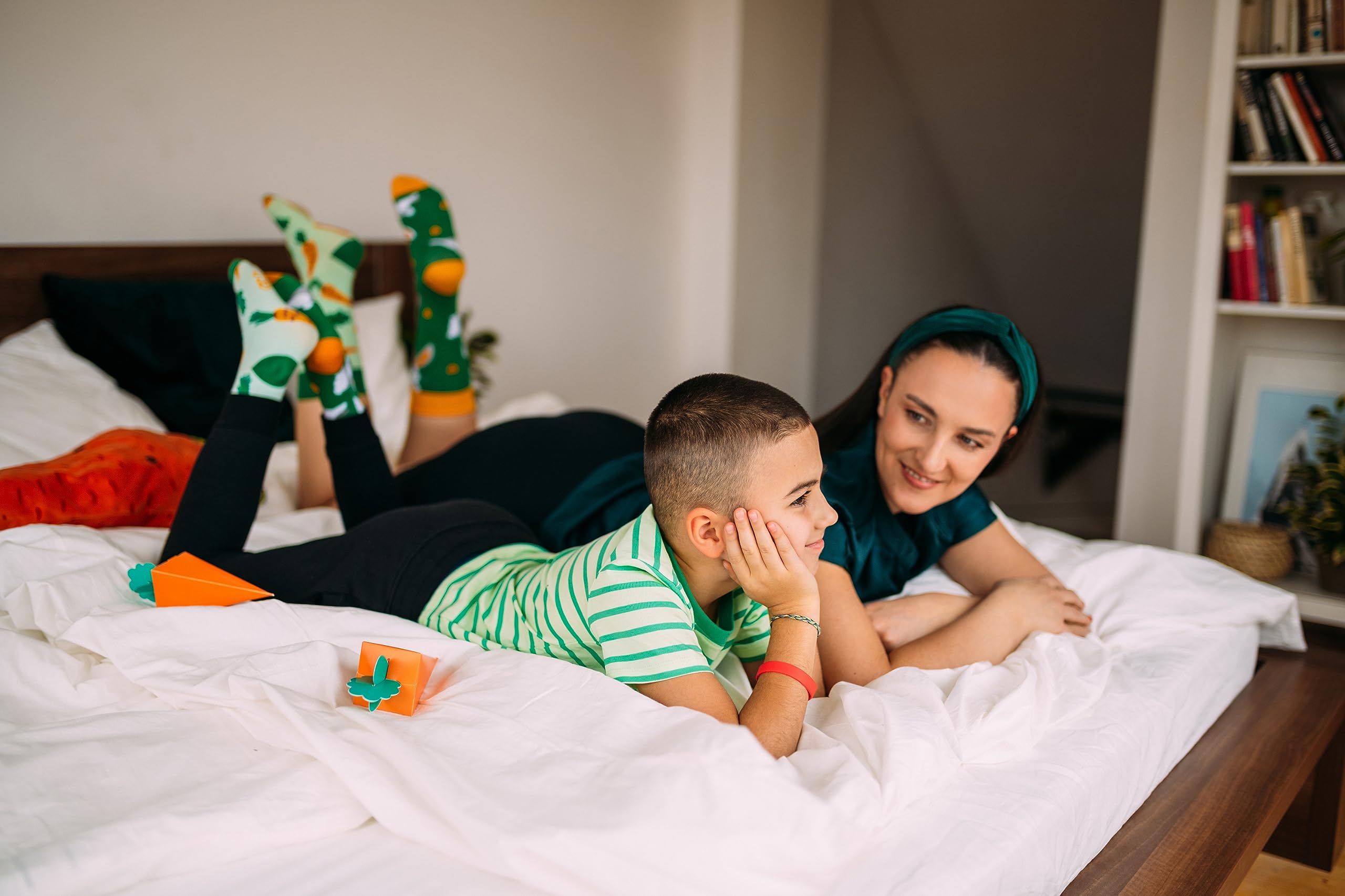 Dedoles Calzini Unisex Donna Uomo & Bambini Calze Cotone con tanti Design divertenti Calcio Bicicletta Piante Cavalli Regalo sinistra destra diversi