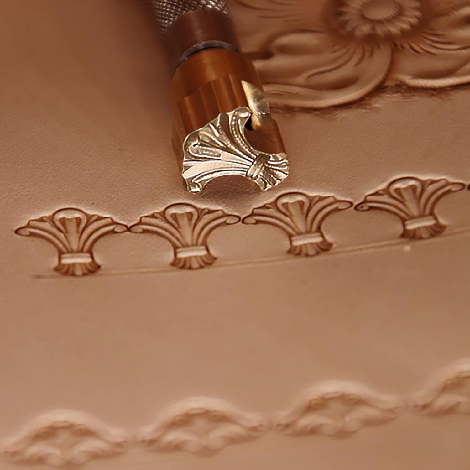 RUIQIN Leather Stamps, Skull Pattern Leather Stamping Tools, Professional Leather Carving Tools, Leather Crafting Tools for Leather Working and Leathercraft (KCBP-10)