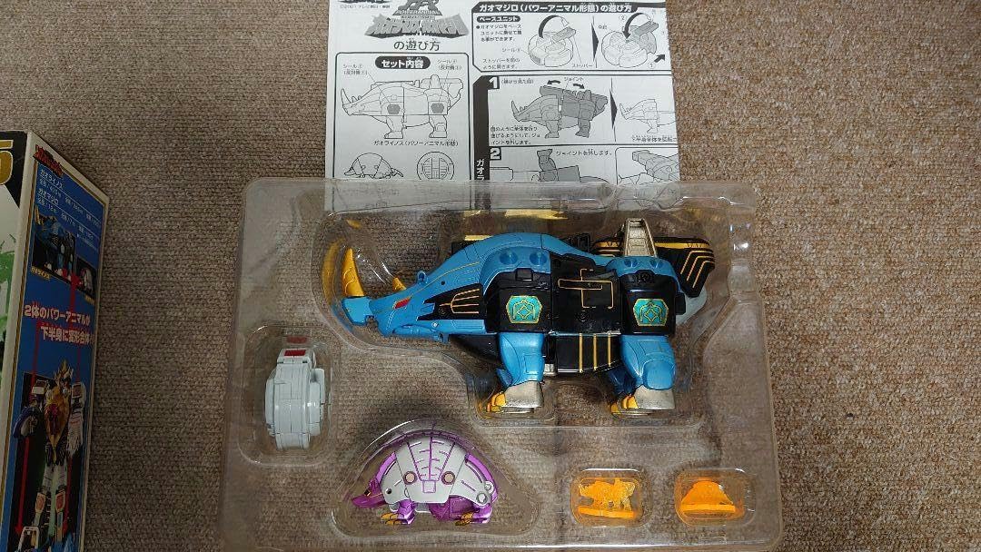 新品未使用未開封！ガオレンジャー「ガオライノス＆ガオマジロ」DX Yahoo!オークション -「ガオライノス&ガオマジロ」の落札相場