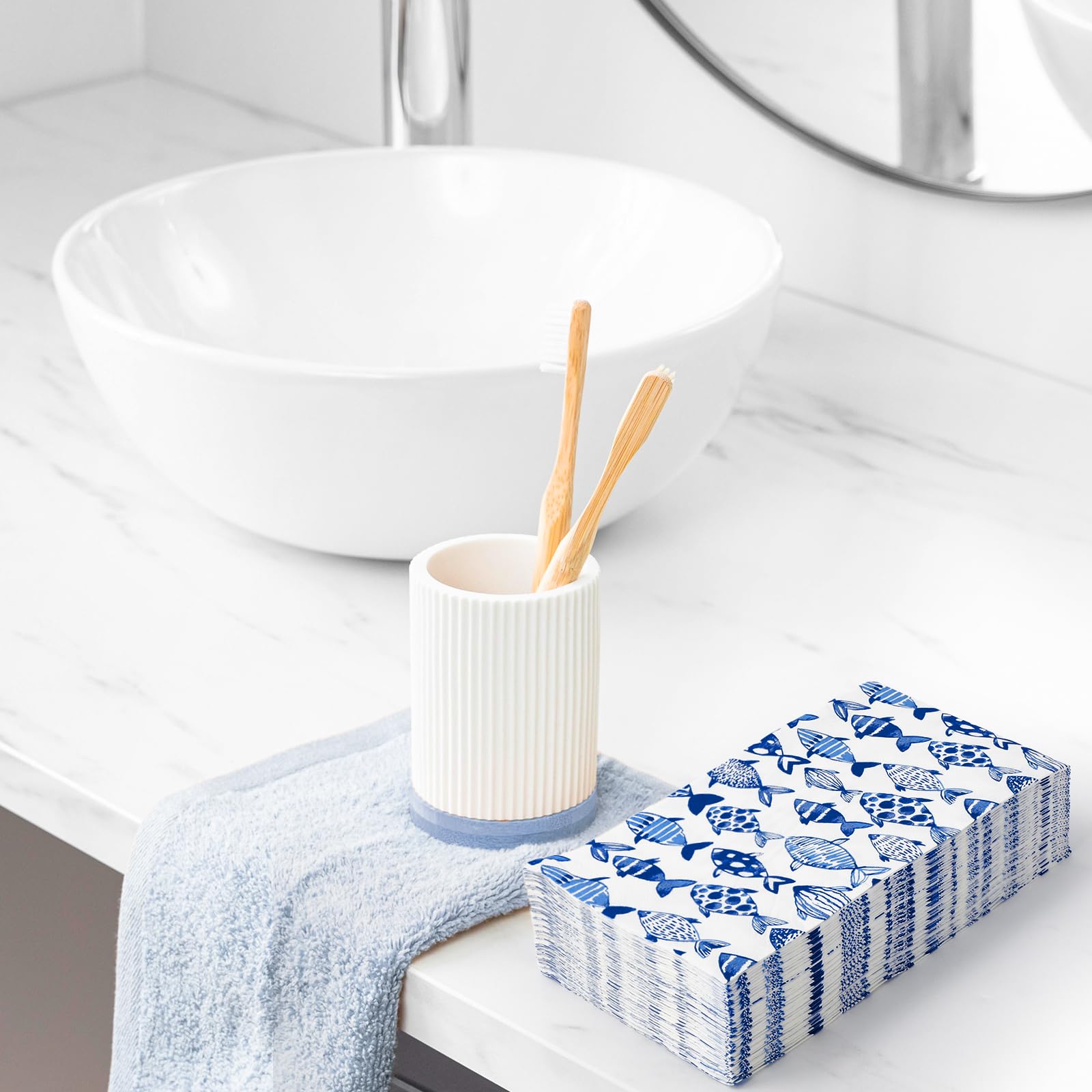 AnyDesign Lot de 200 serviettes jetables en papier pour invités Motif poissons de l'océan Bleu aquarelle