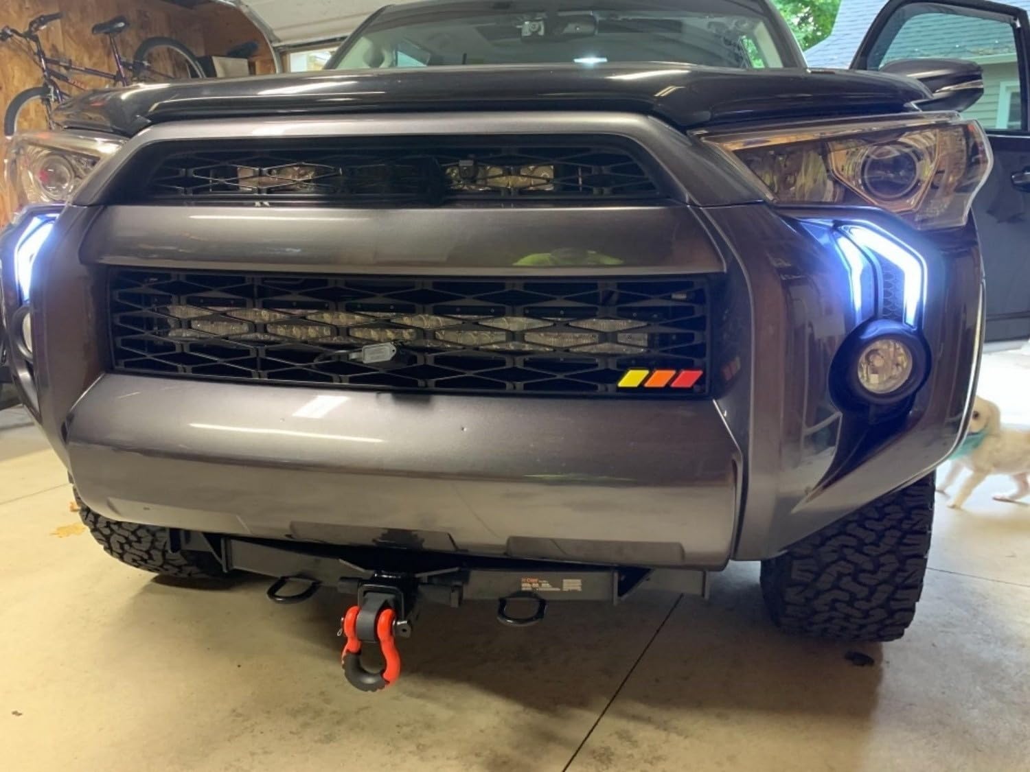 Amazon | iJDMTOY レトロ 3色 ストライプ グリル バッジ エンブレム