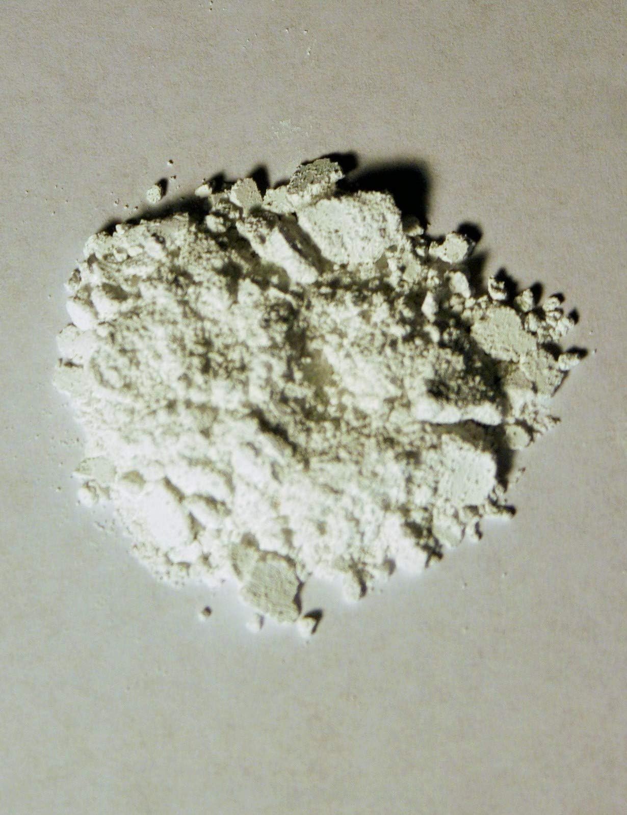 EZ Tint White : 3 Grams Concentrated tinting Powder Pigment Colorant. Epoxies, Polyesters and Cements.Iron Oxide Blend (White)