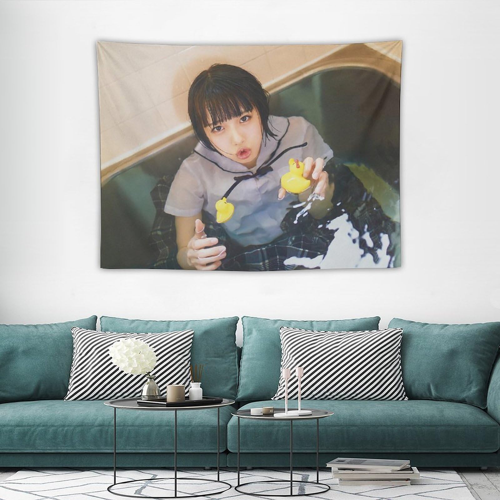 Amazon.co.jp: あのちゃん 写真集 水着 ポスタータペストリー