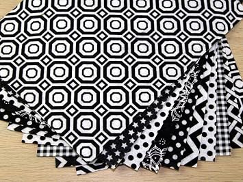 Fabrics Patterned Hard Craft Felt Assortment Pack Black & White - per Pack of 10