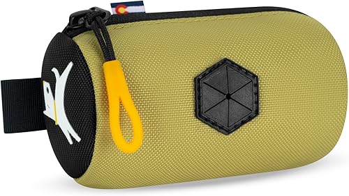 OllyDog Scoop Pick Up  Soporte para bolsas de excrementos de perro  Dispensador ligero y resistente al agua  Accesorio de correa para transporte